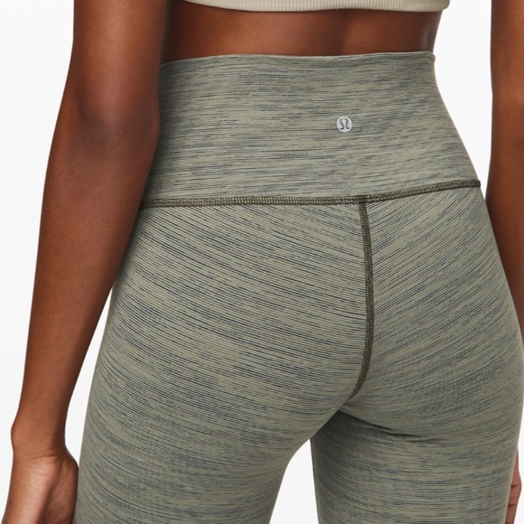lululemon athletica Pants - Lululemon 😍 Wunder Under Crop Full-On Luon 21"